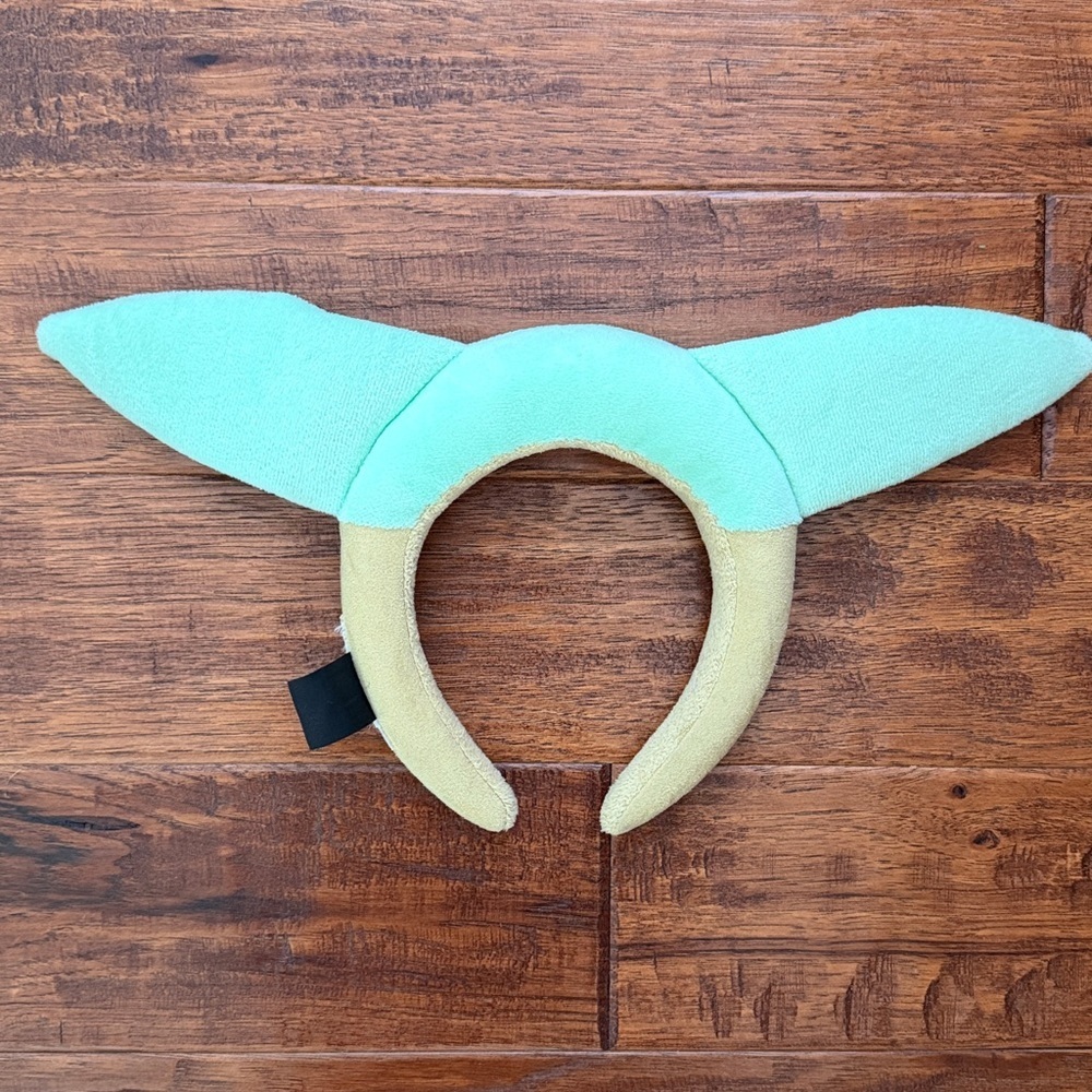Disney Parks Star Wars The Mandalorian Baby Yoda the Child Grogu Ears Headband - Picture 2 of 5